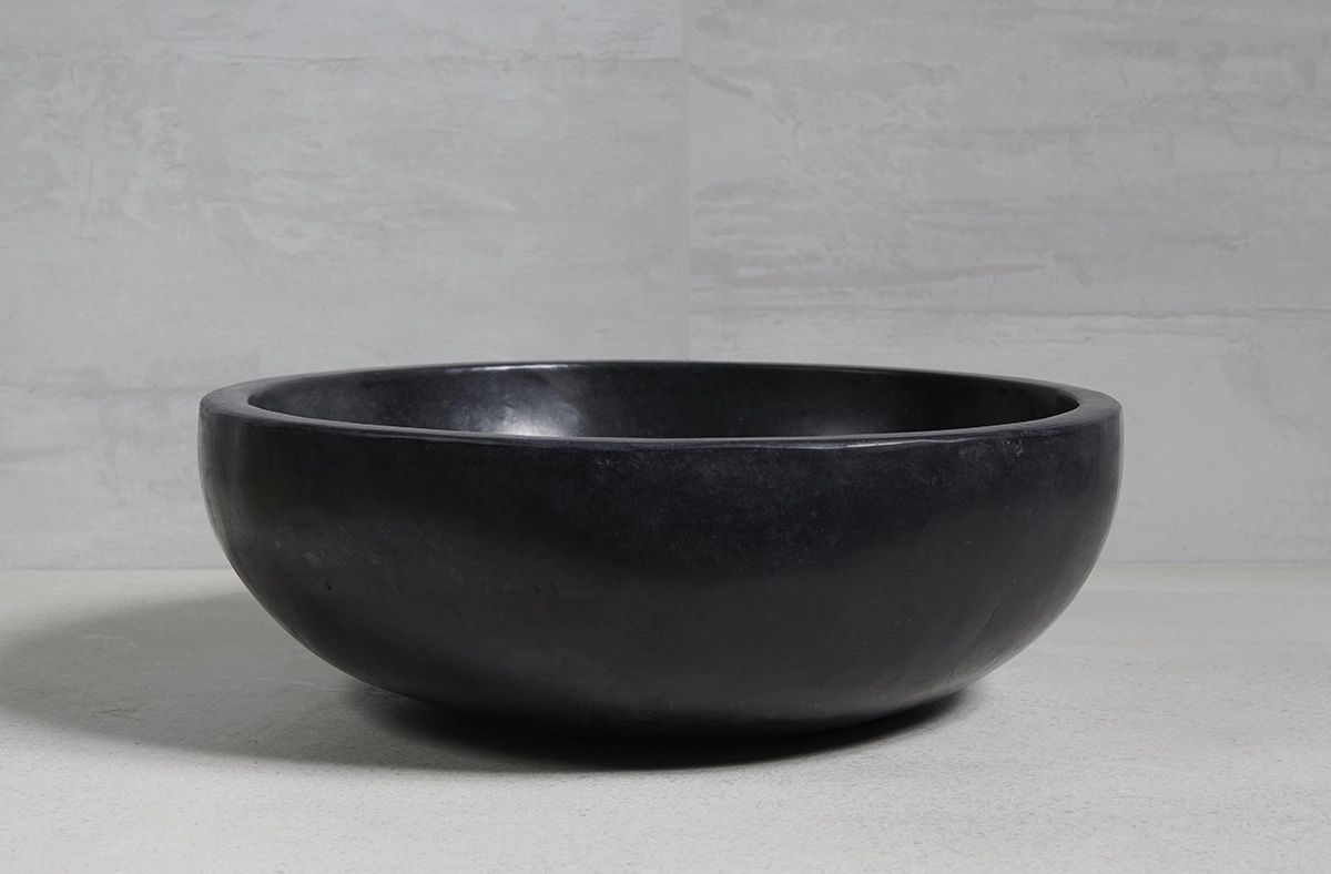 раковина из речного камня 45x45x15