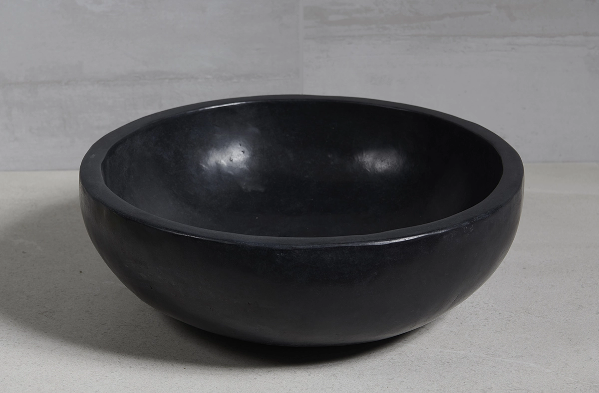 раковина из речного камня 45x45x15