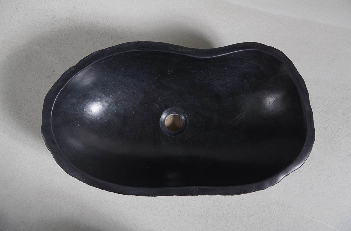 раковина из речного камня 58x33x15