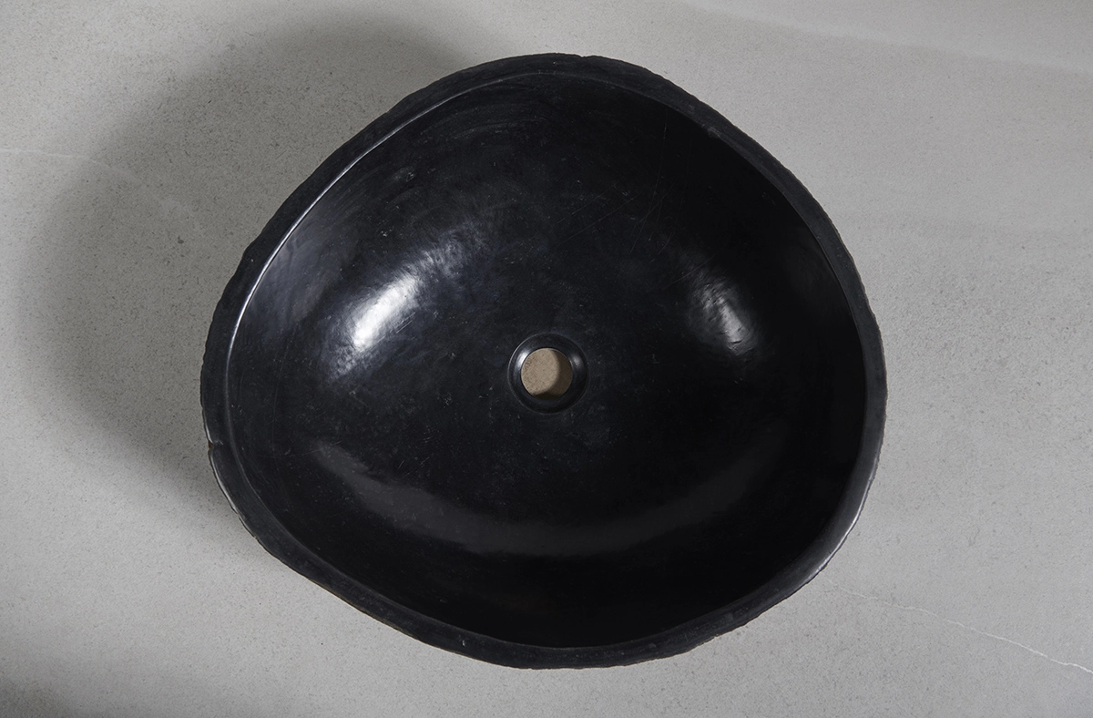 раковина из речного камня 49x44x15