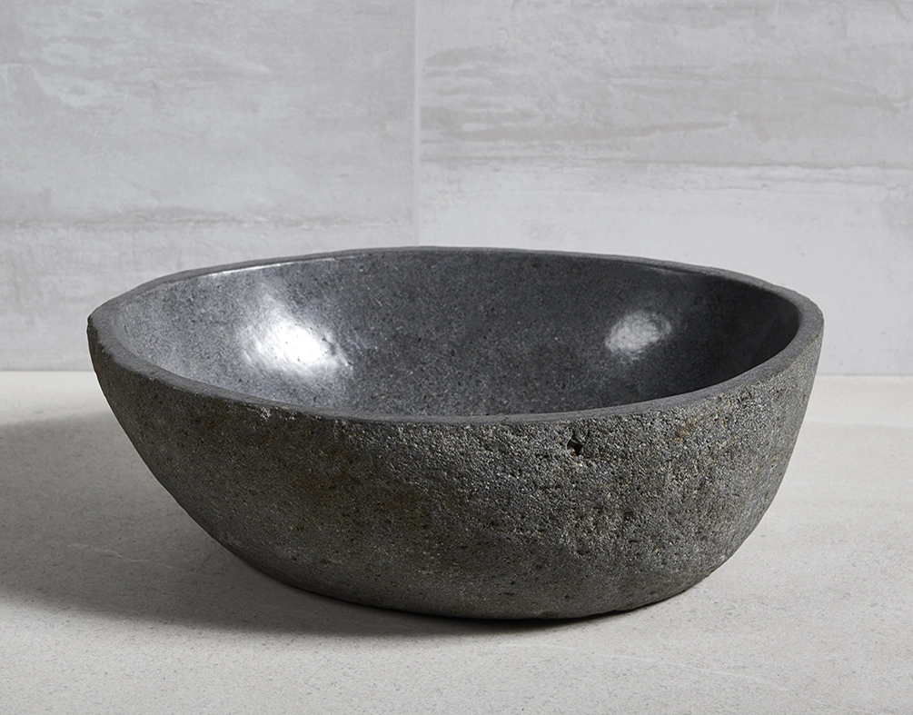 раковина из речного камня 48x40x15