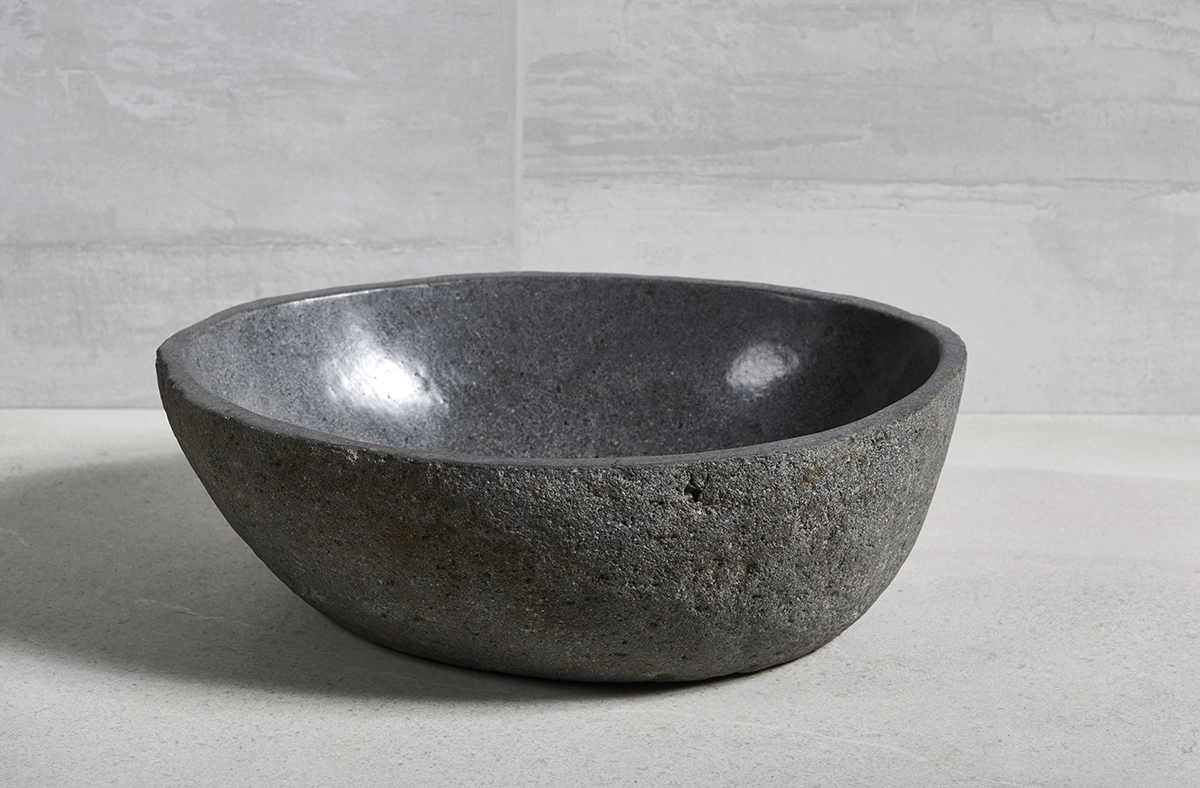 раковина из речного камня 48x40x15