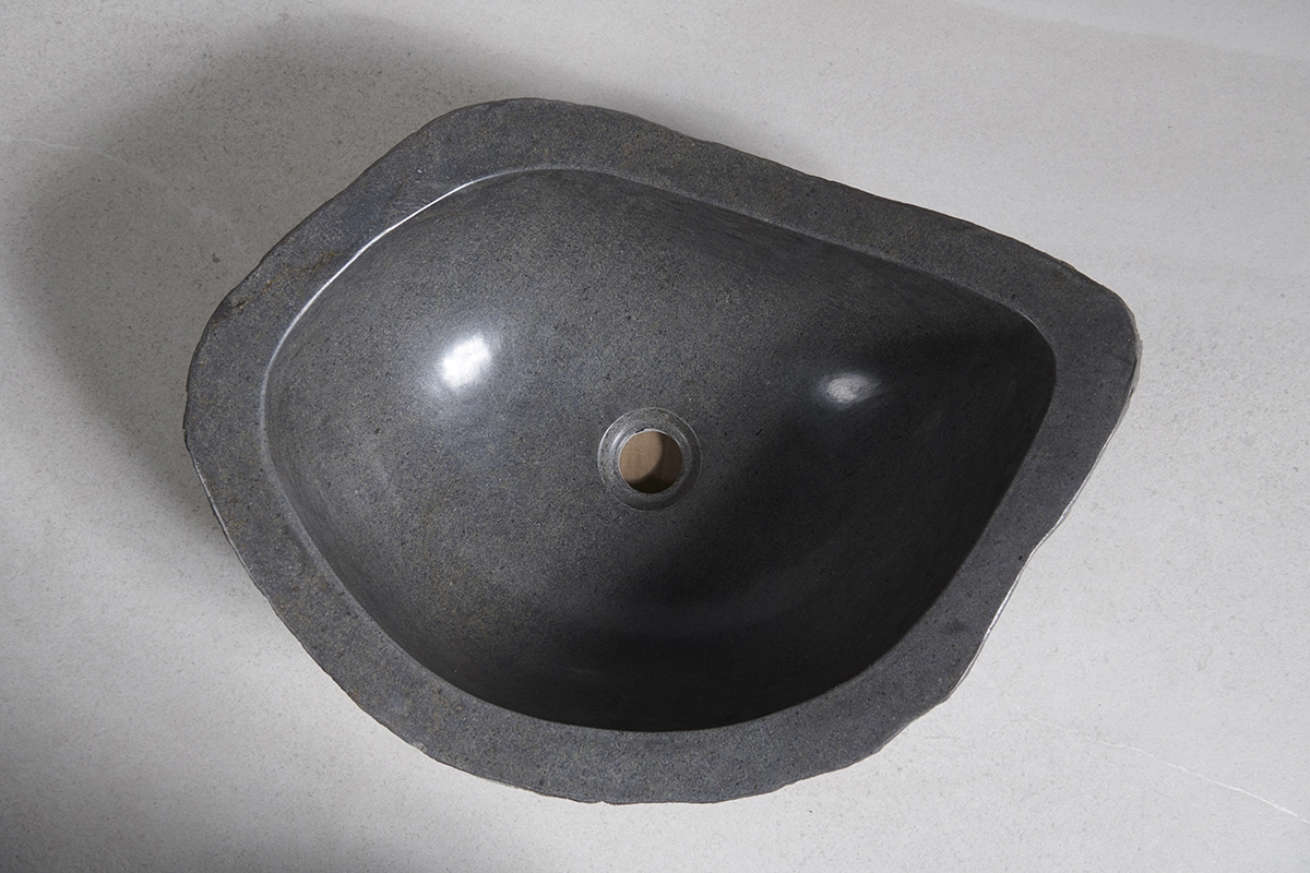 раковина из речного камня 51х49х21