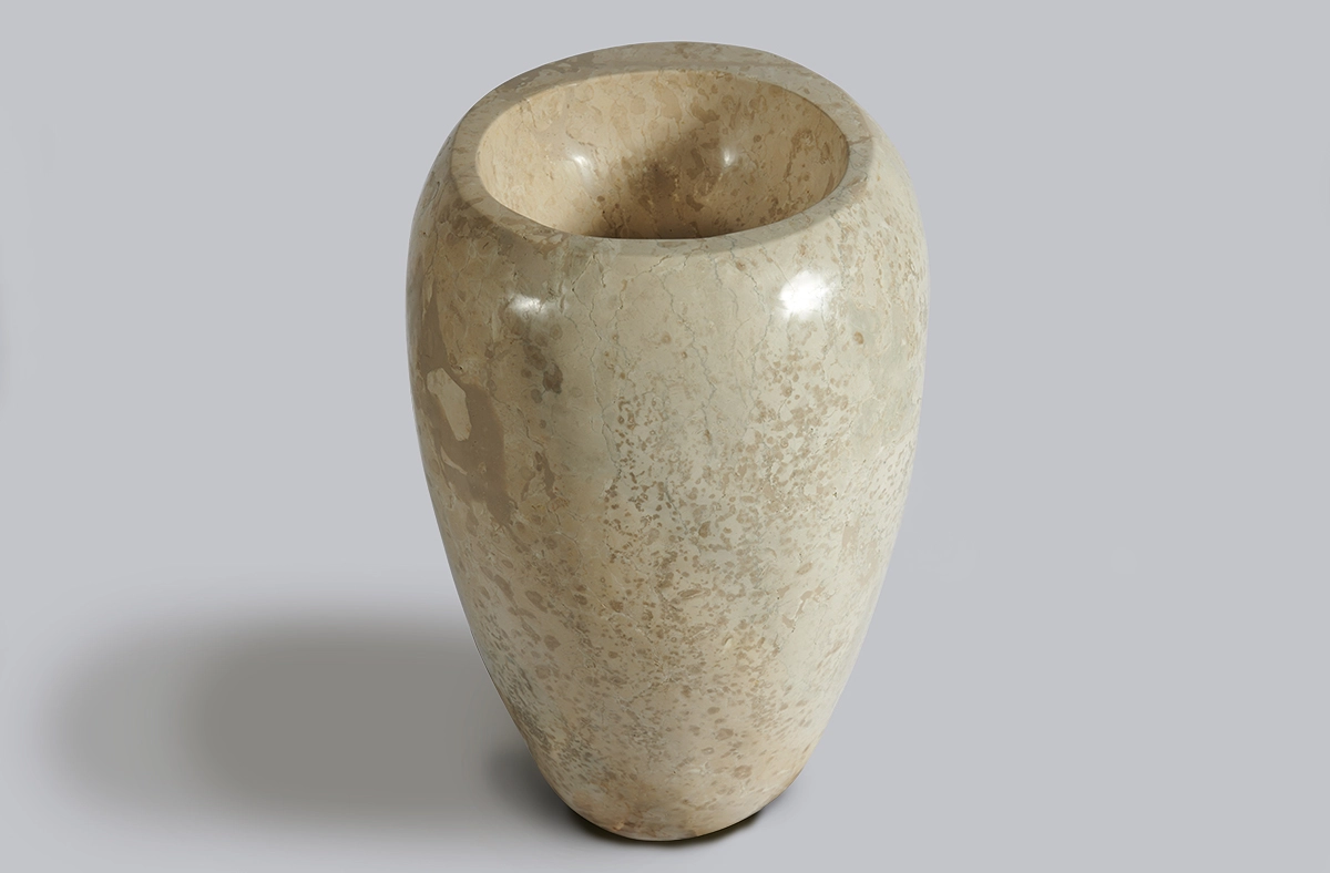 1M3-01 Раковина напольная 80х57х48