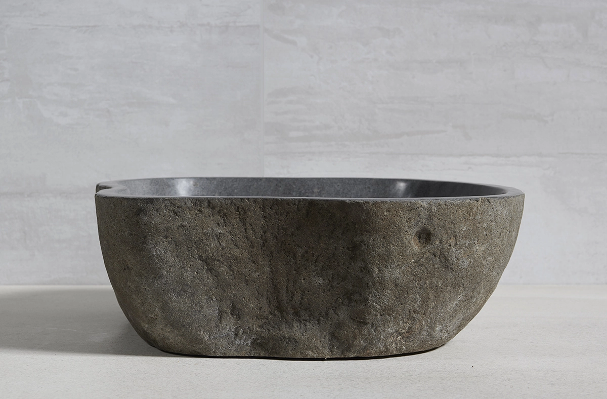 раковина из речного камня 45x45x15