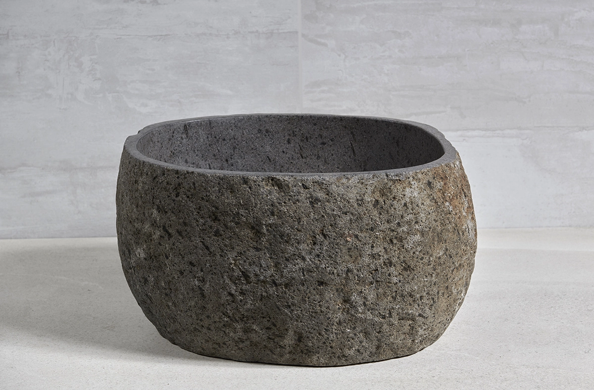 раковина из речного камня 45х40х25