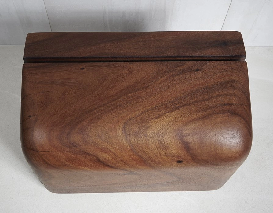 Подставка под зеркало из массива дерева CUBE MIRROR STAND 52-32-36