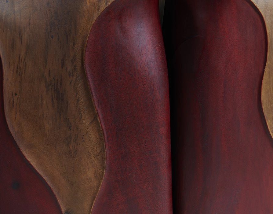 Табурет из массива дерева APPLE Stool Suar Red 44х37х42