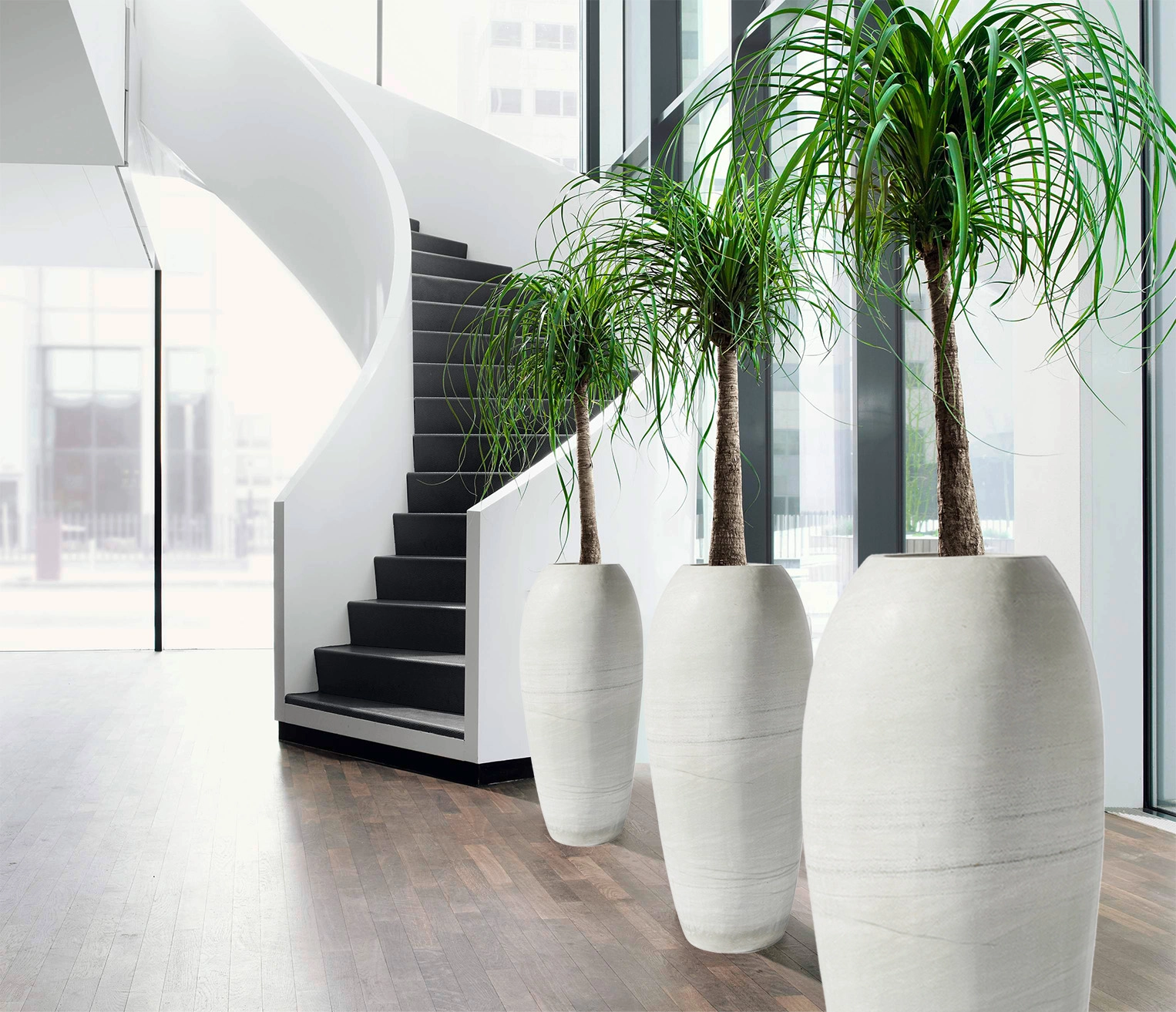 Вазон напольный из андезита 60х25х25 белый