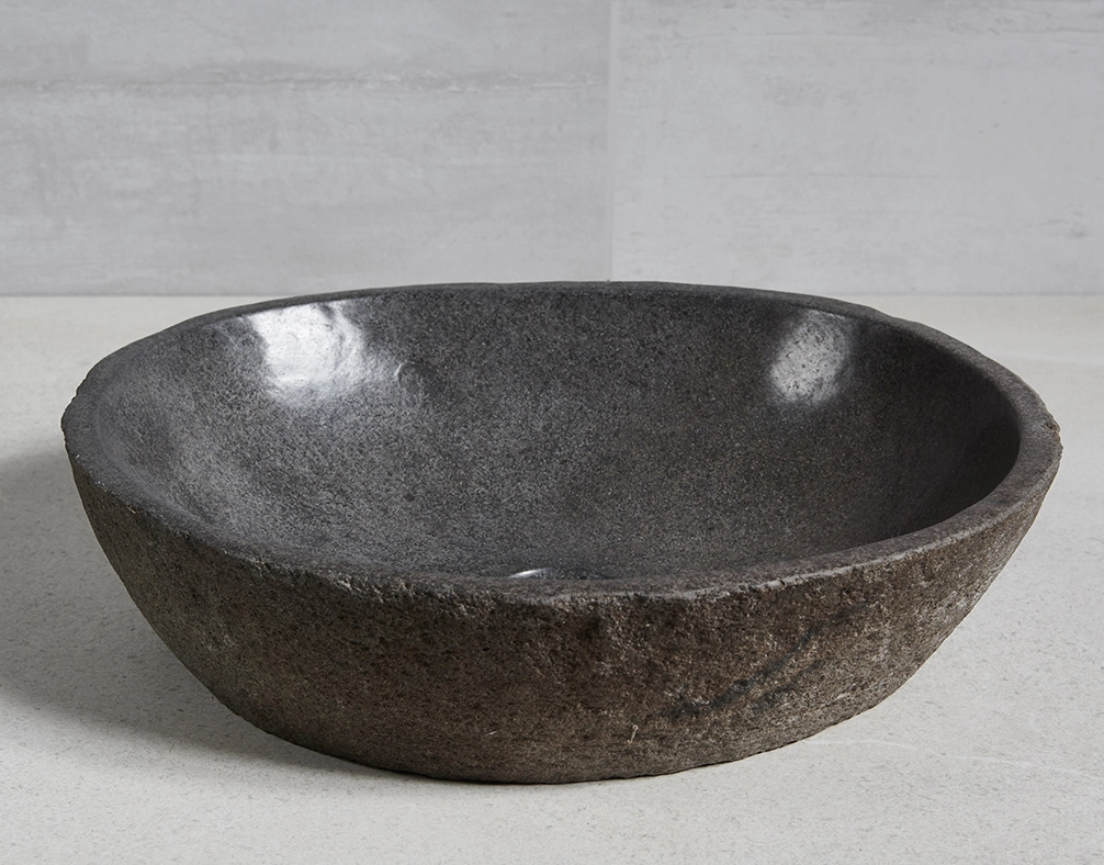 раковина из речного камня 42х35х10