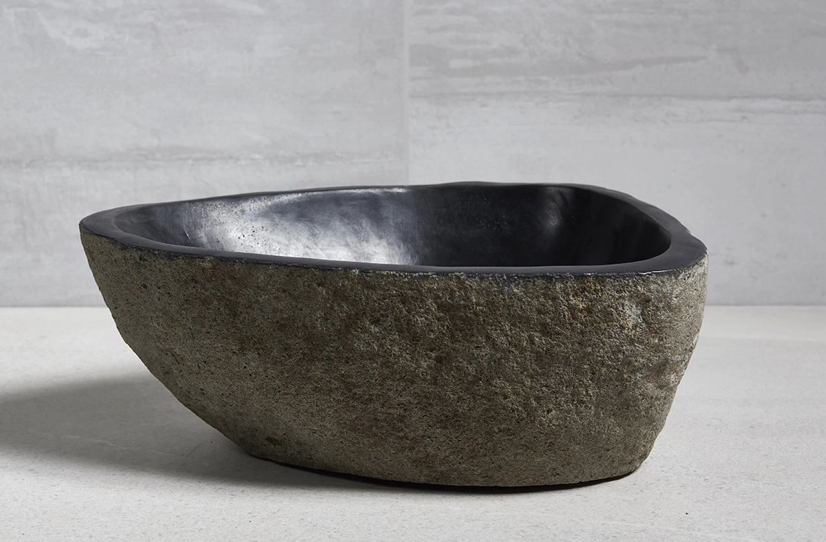 раковина из речного камня 40x30x15