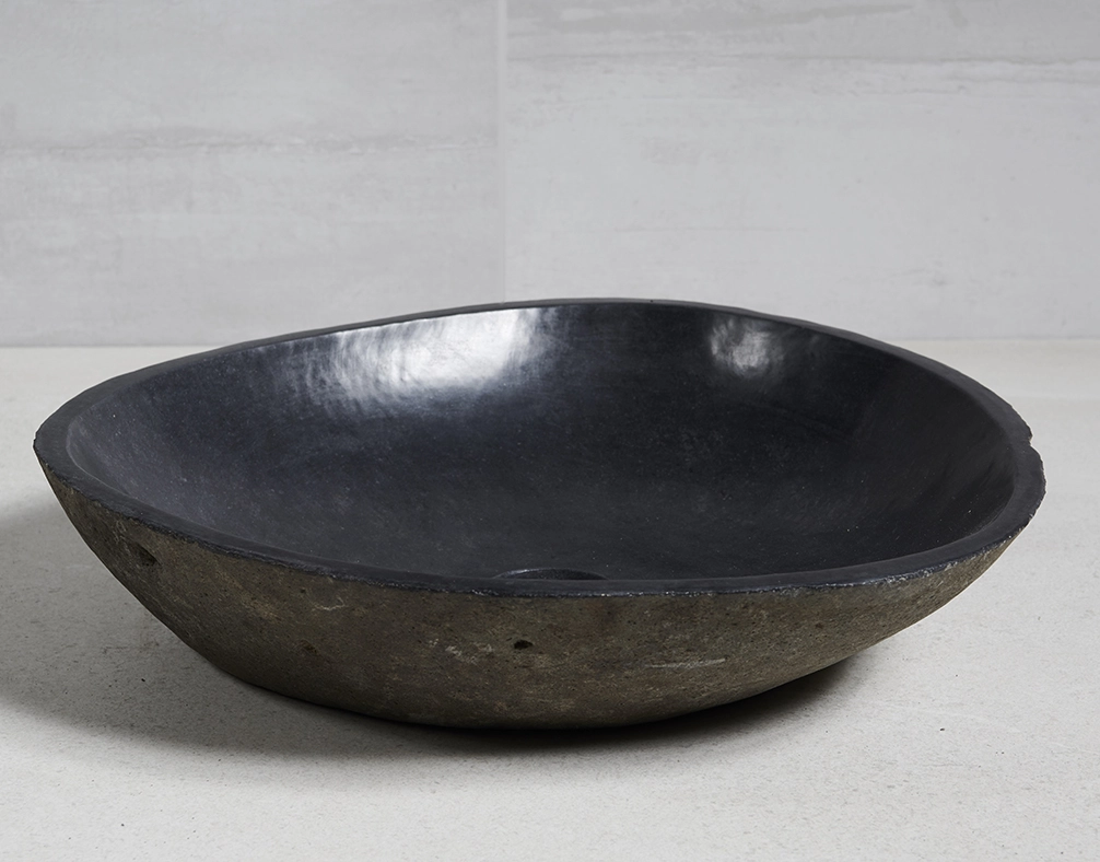 раковина из речного камня 45х43х10