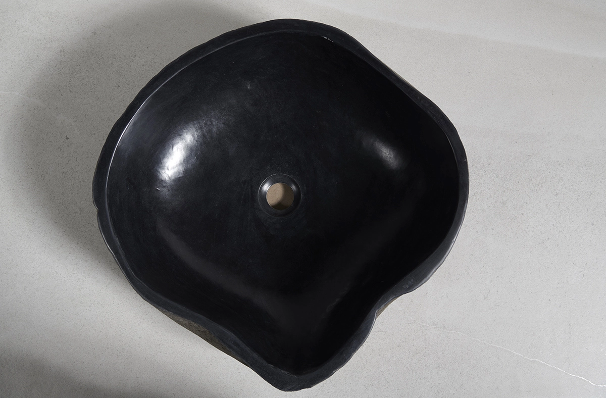 раковина из речного камня 51x50x15