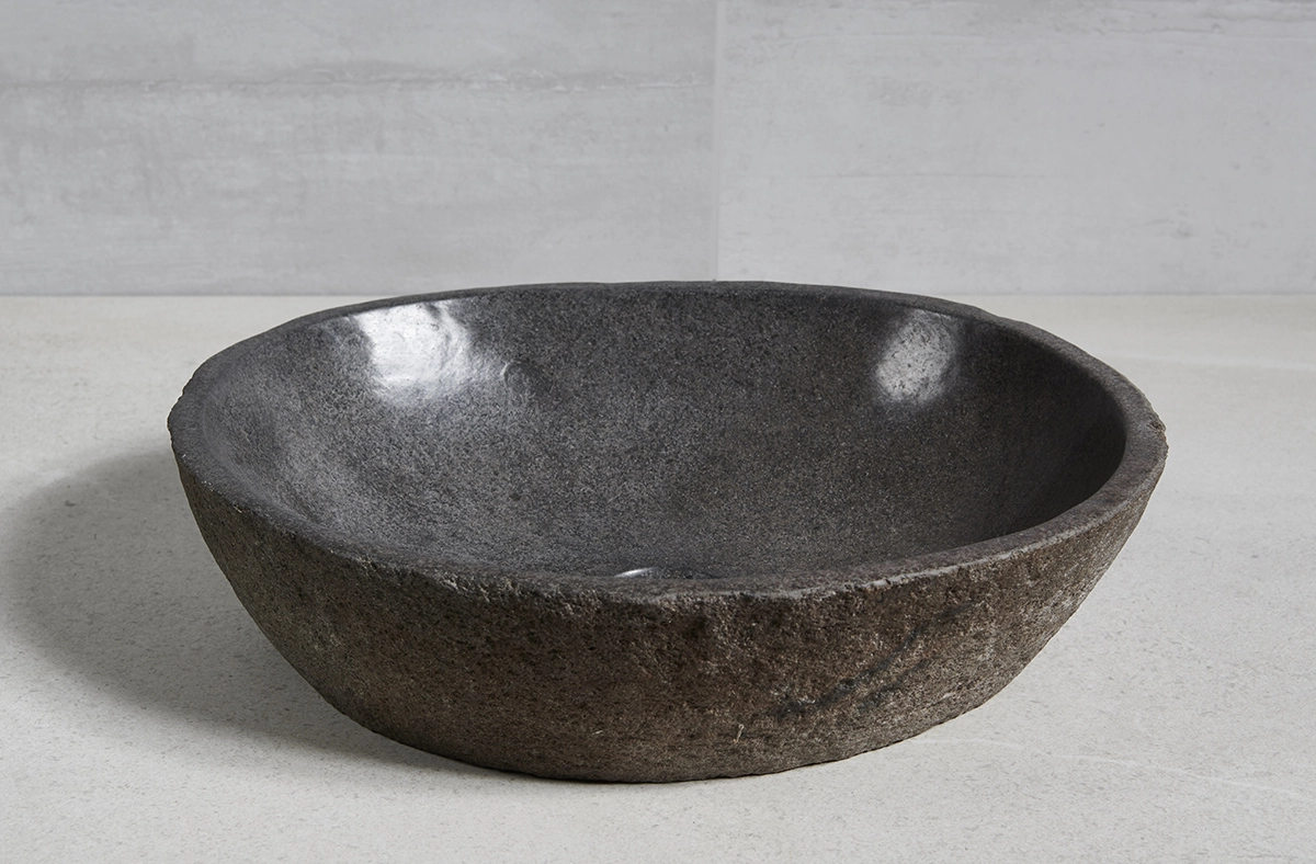 раковина из речного камня 42х35х10