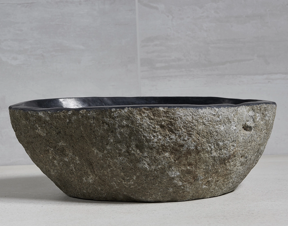 раковина из речного камня 44x32x15