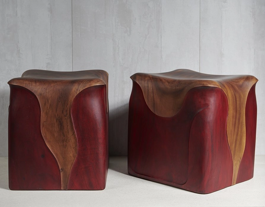 Табурет из массива дерева APPLE Stool Suar Red 44х37х42