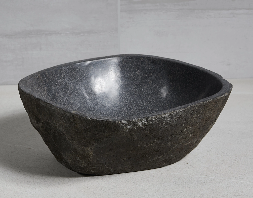 раковина из речного камня 40x37x14