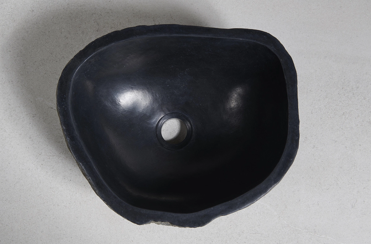 раковина из речного камня 38x32x14