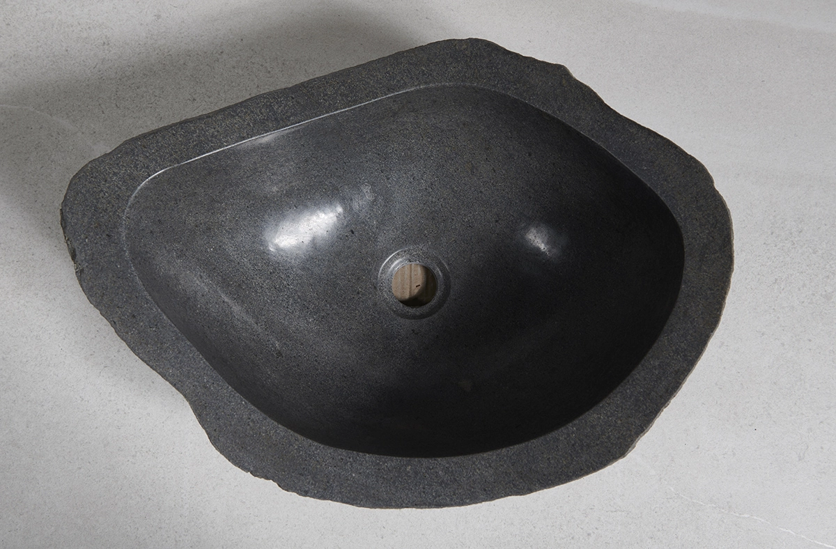 раковина из речного камня 52х39х21