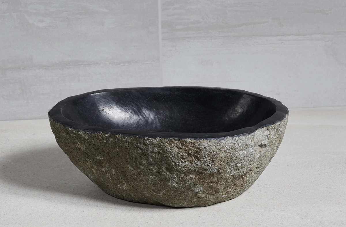 раковина из речного камня 44x32x15