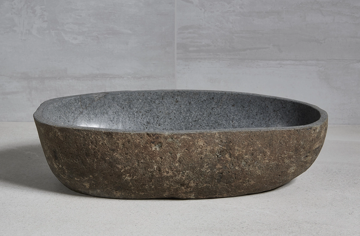 раковина из речного камня 60х31х15