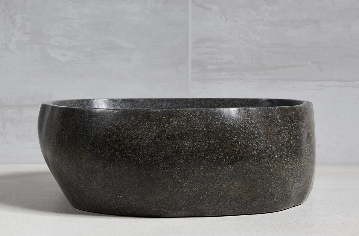 раковина из речного камня 45x43x15