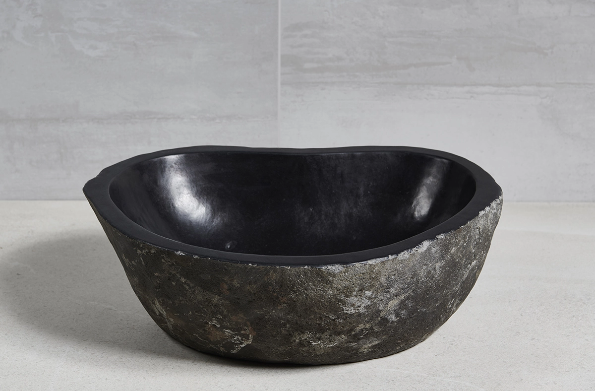 раковина из речного камня 48x37x15