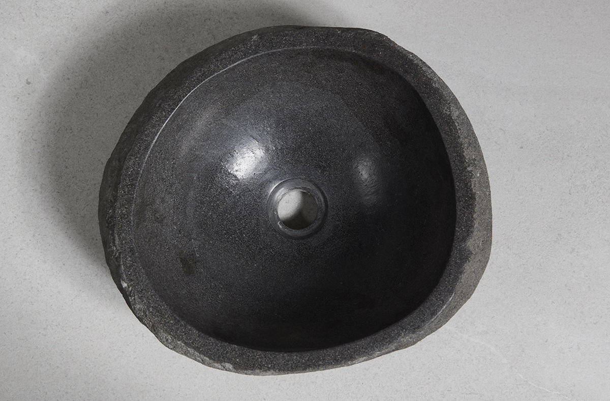 раковина из речного камня 38x34x15