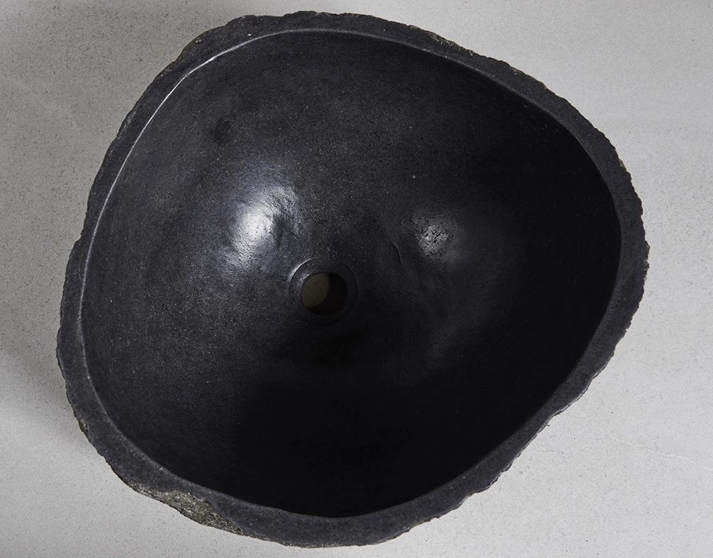 раковина из речного камня 45х43х25