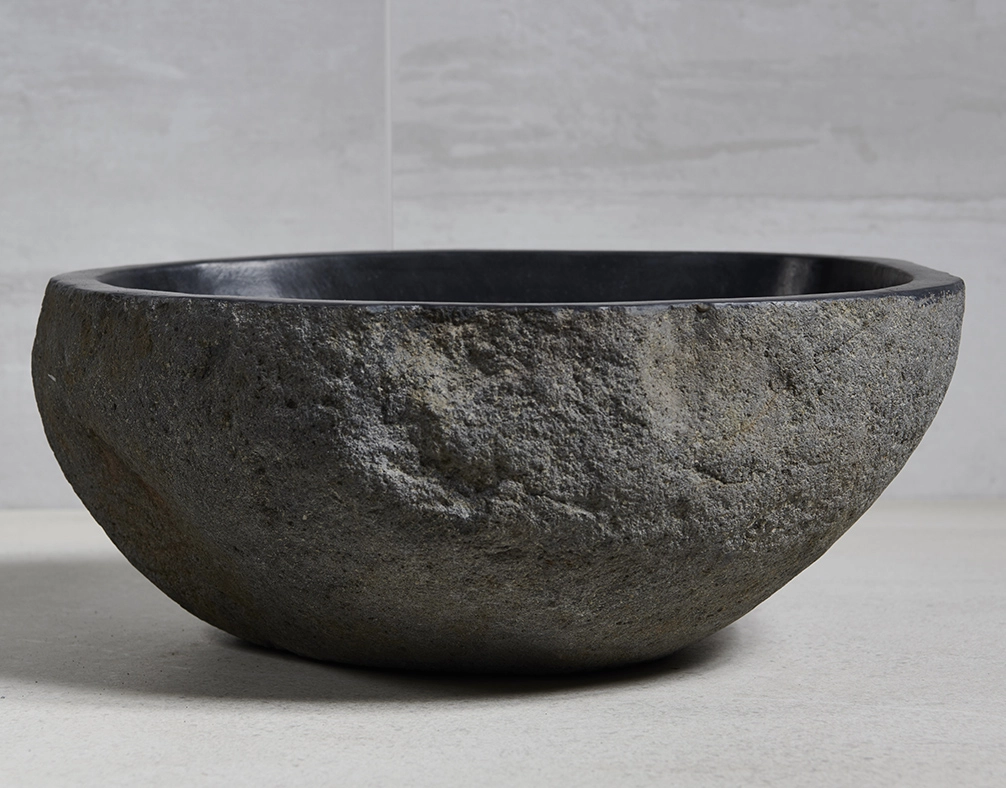 раковина из речного камня 38x32x14