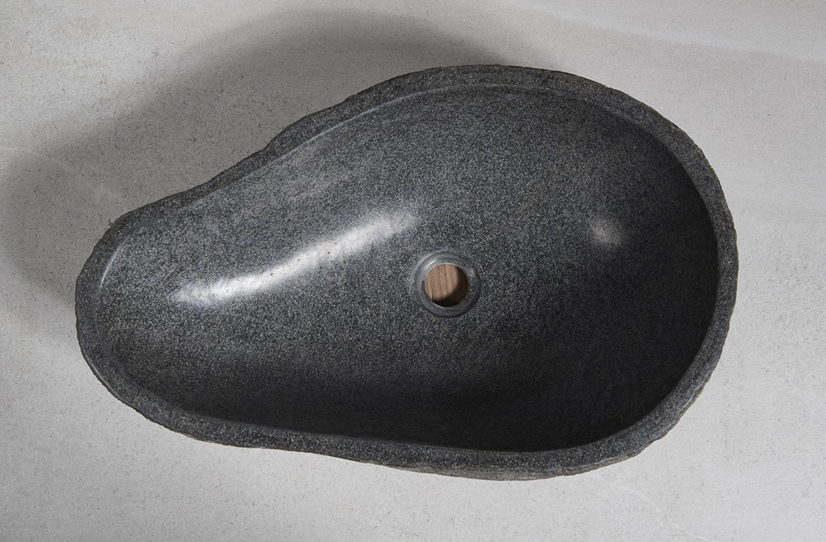 раковина из речного камня 55x35x15