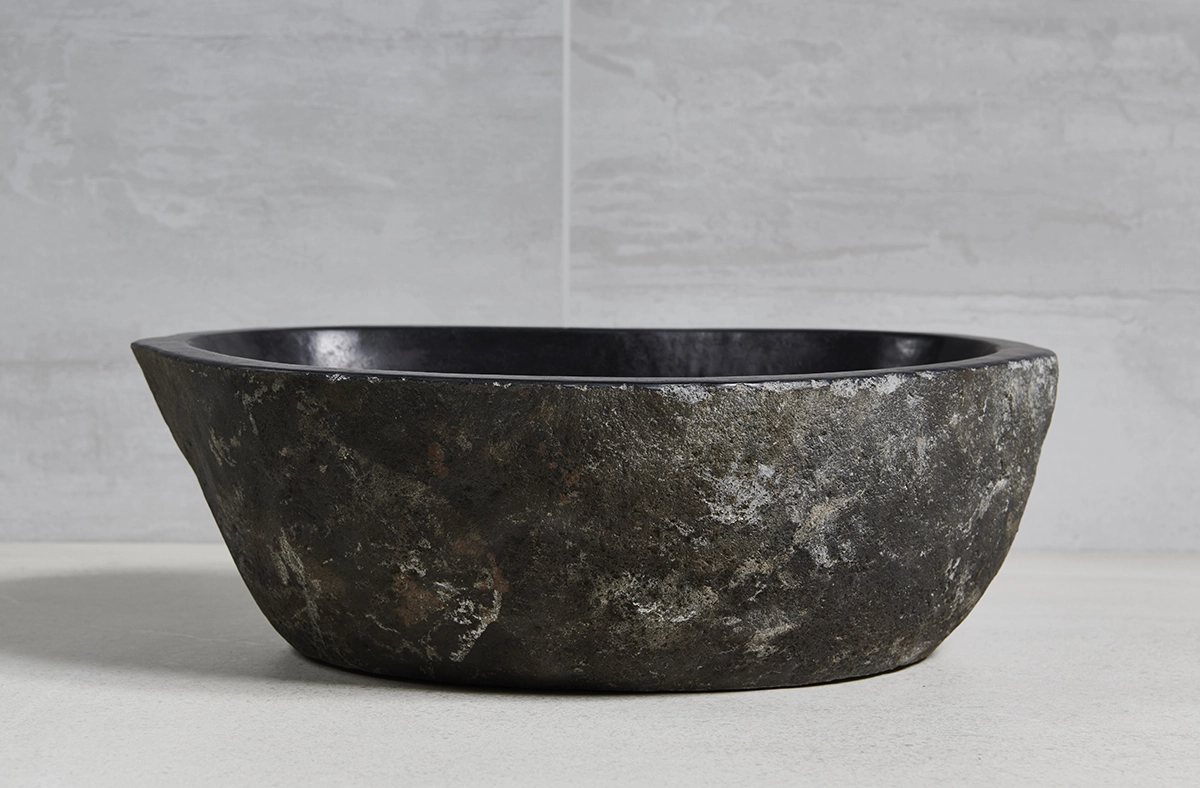 раковина из речного камня 48x37x15