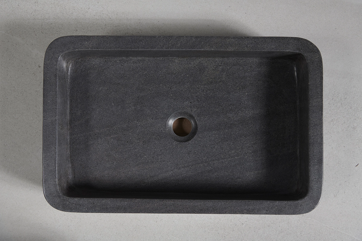 1RS1-01 раковина из речного камня 55х35х10