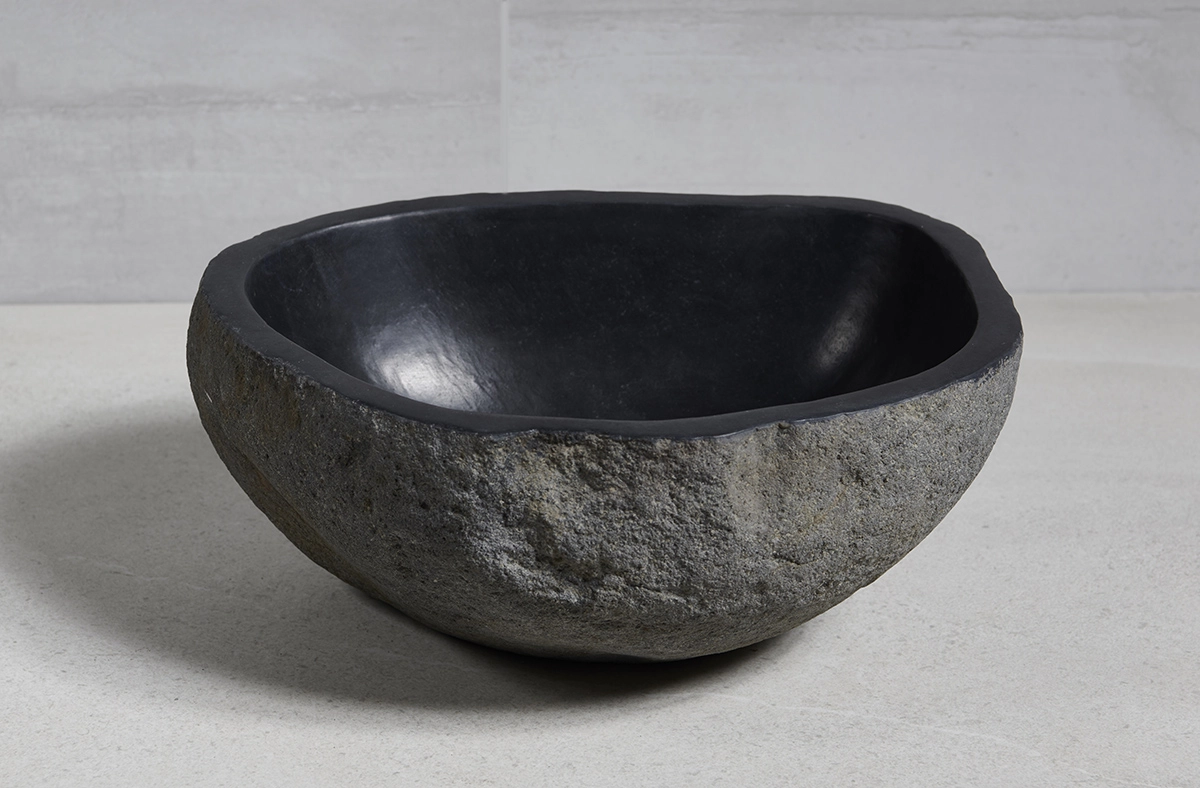 раковина из речного камня 38x32x14