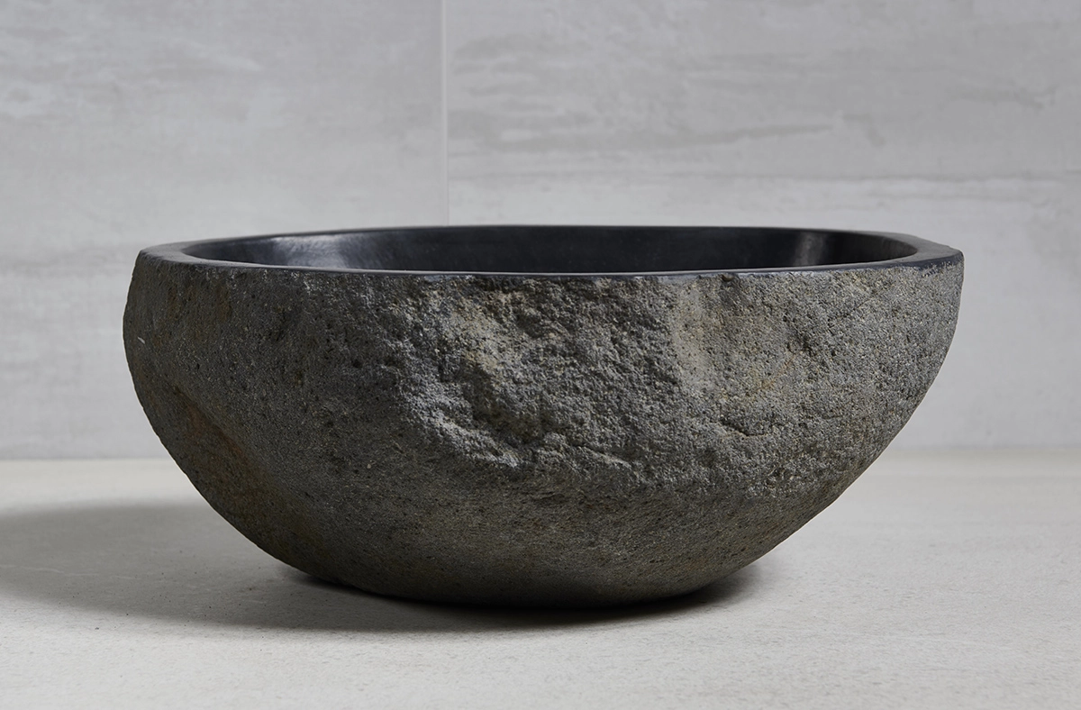 раковина из речного камня 38x32x14