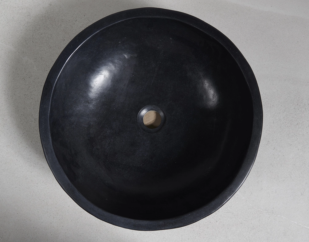 раковина из речного камня 45x45x15