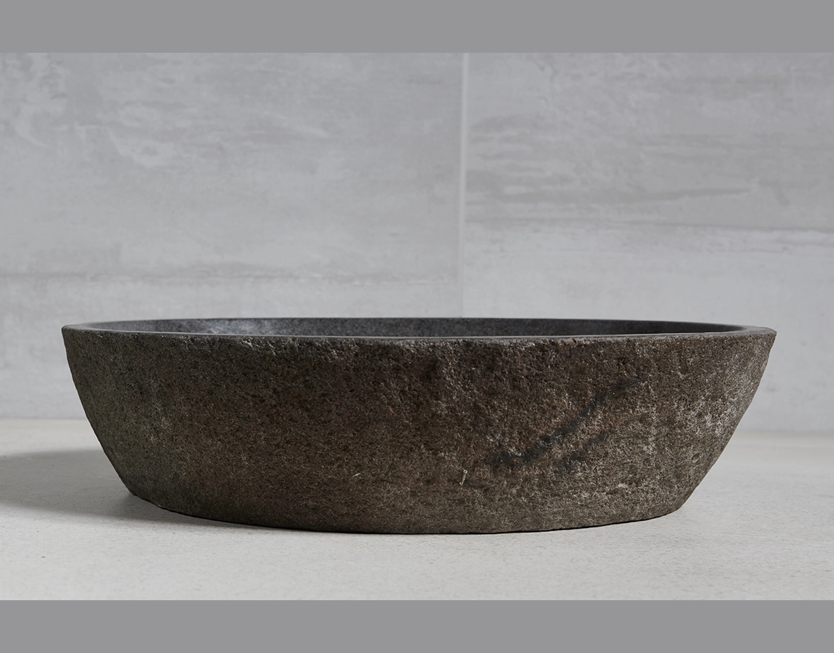 раковина из речного камня 42х35х10