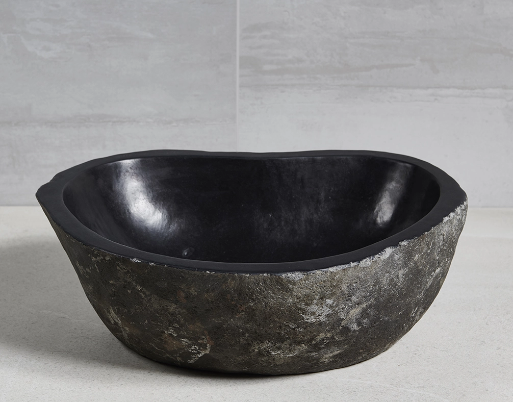 раковина из речного камня 48x37x15