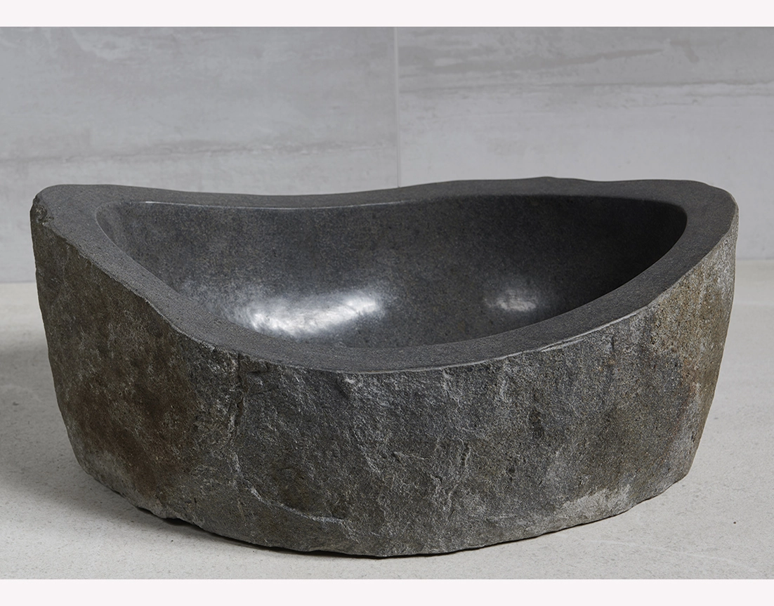 раковина из речного камня 52х39х21