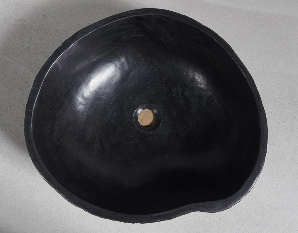 раковина из речного камня 49x44x15