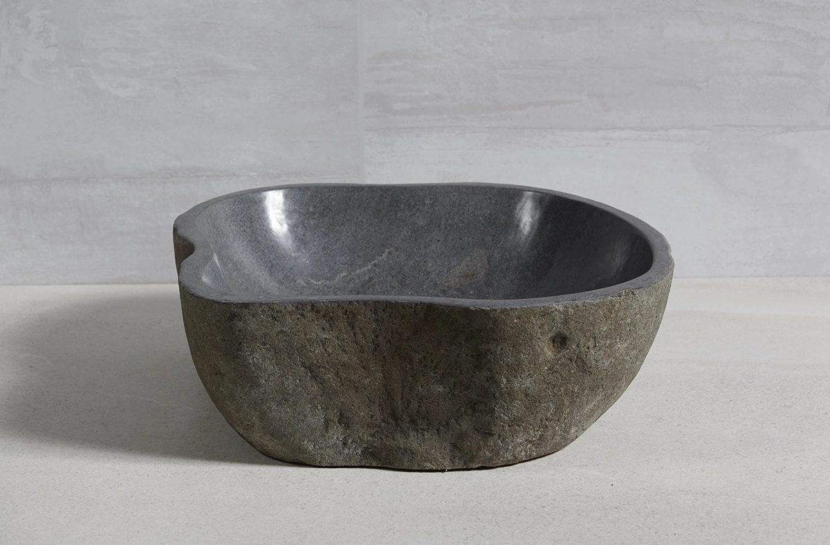 раковина из речного камня 45x45x15