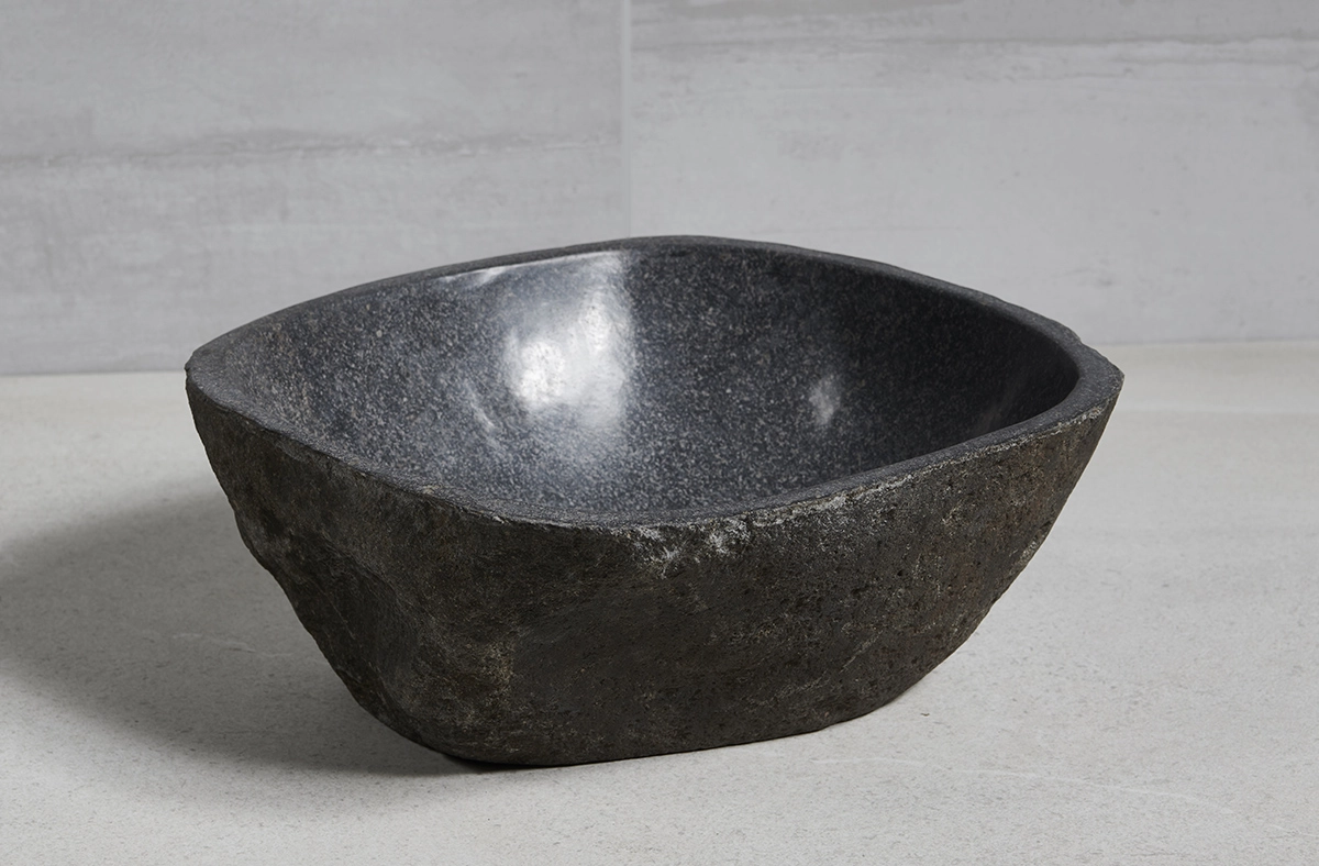 раковина из речного камня 40x37x14