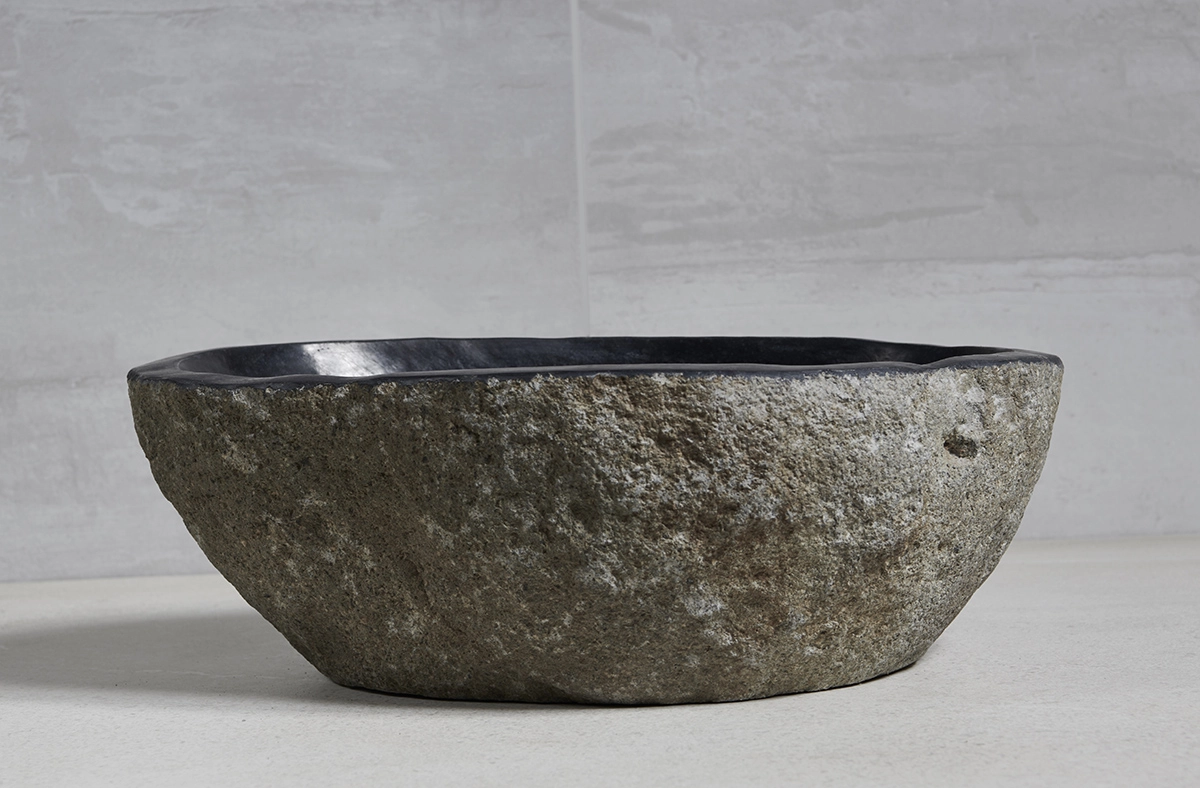 раковина из речного камня 44x32x15