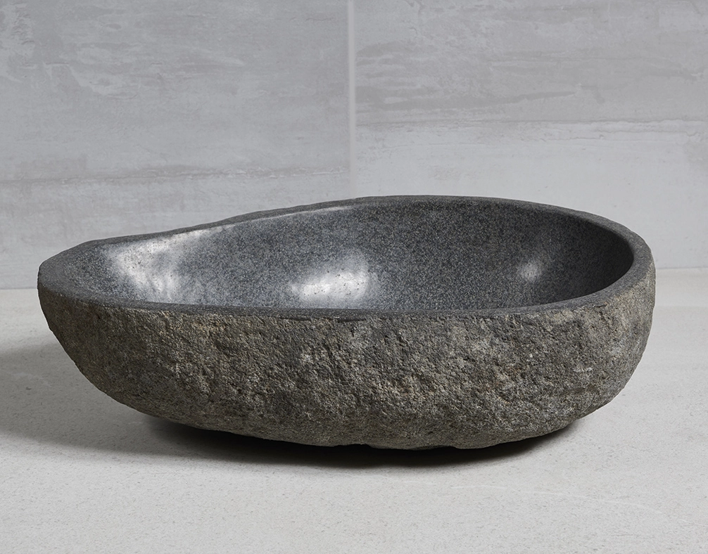 раковина из речного камня 55x35x15