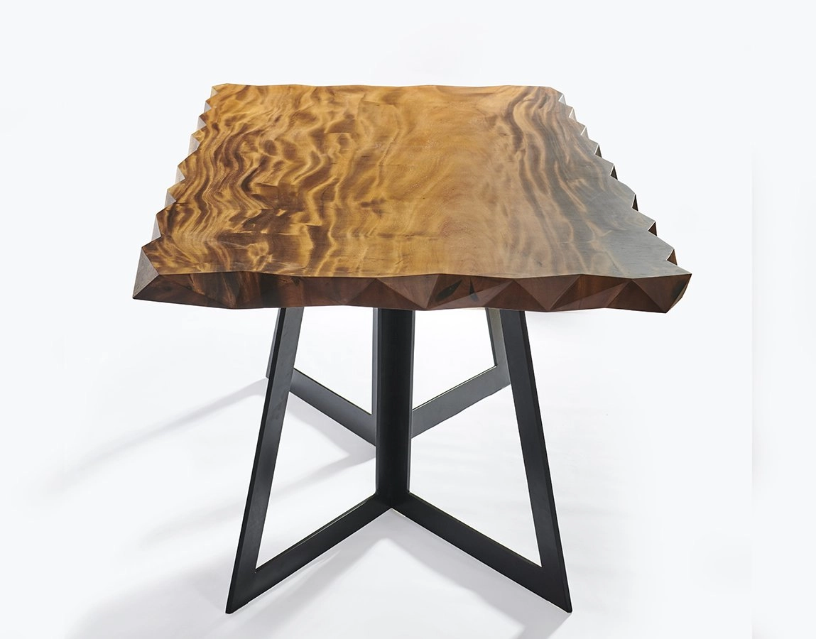 Обеденный стол из массива дерева DIAMANTE DINING TABLE 100х82х200