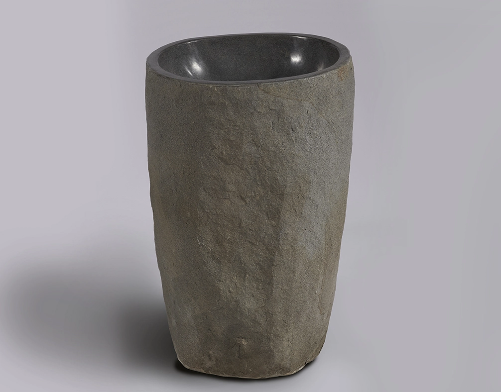 раковина напольная из речного камня 85х50х50