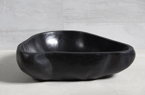 раковина из речного камня 57x42x15